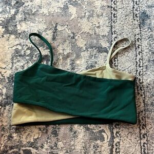Wilo Green sports bra